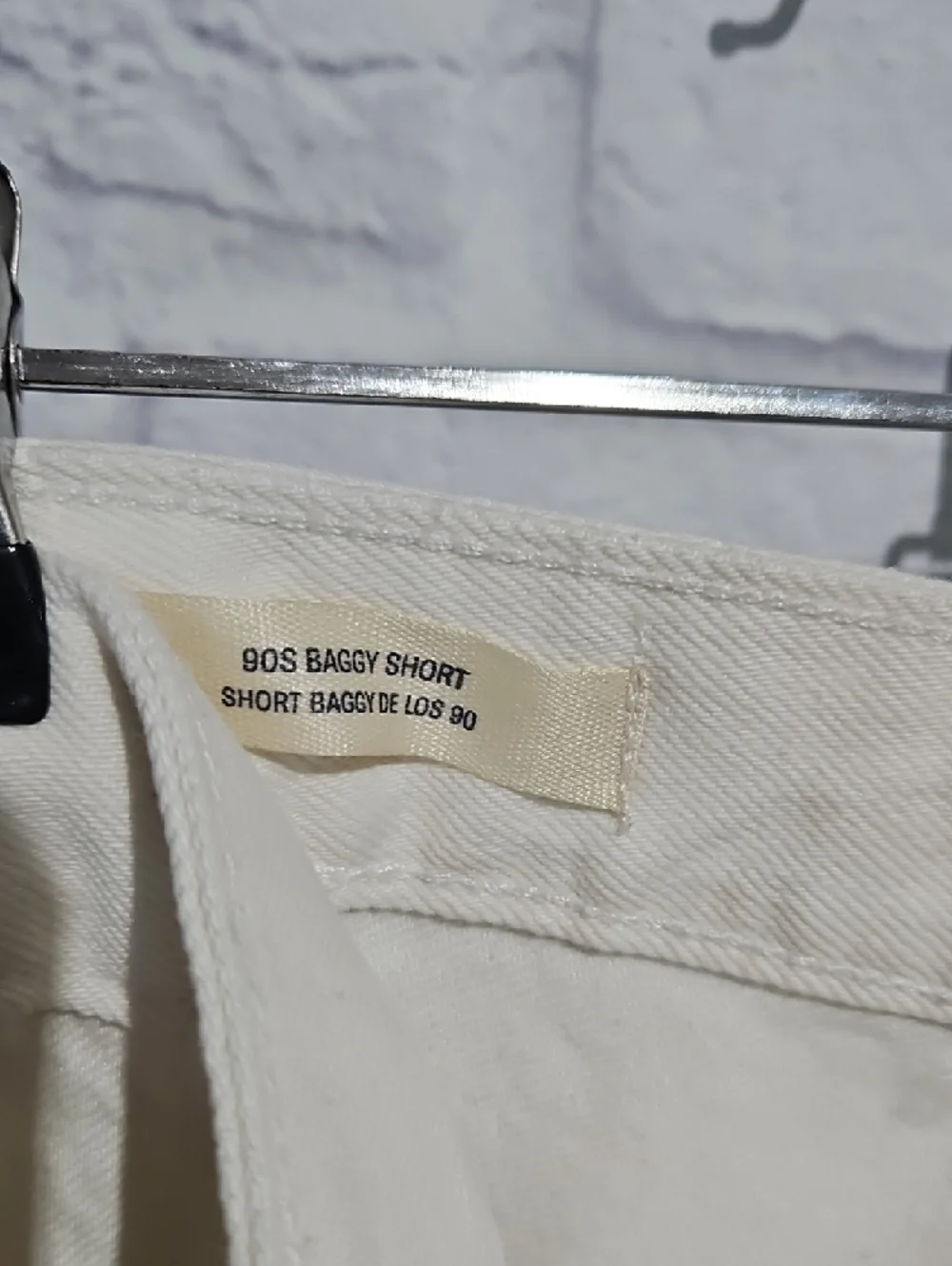 Universal Thread 90s Baggy Cream Raw-Hem High-Rise Denim Shorts